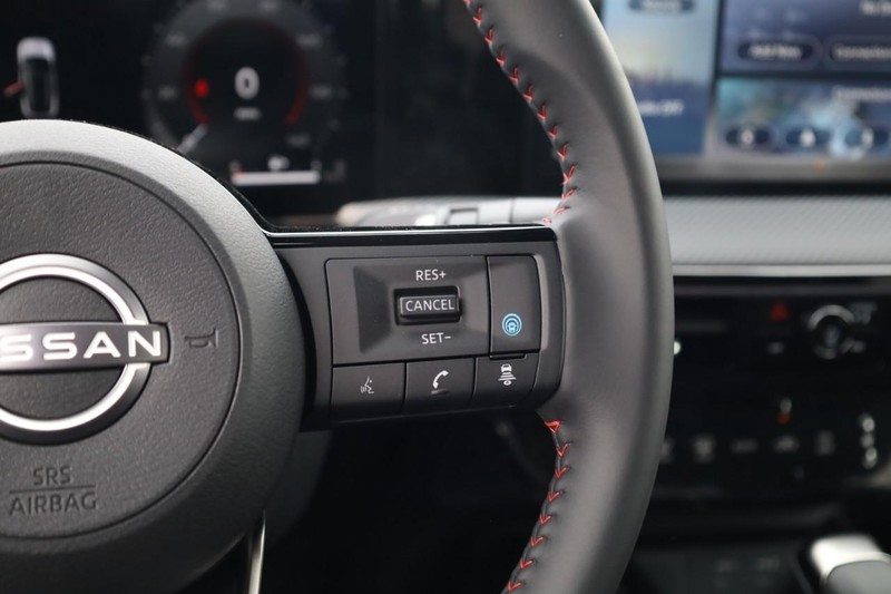 Nissan Kicks Vehicle Image 10