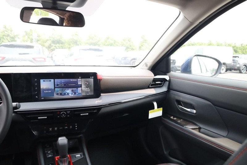 Nissan Kicks Vehicle Image 16