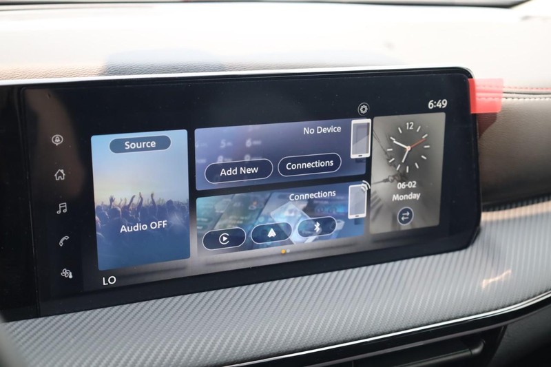 Nissan Kicks Vehicle Image 18