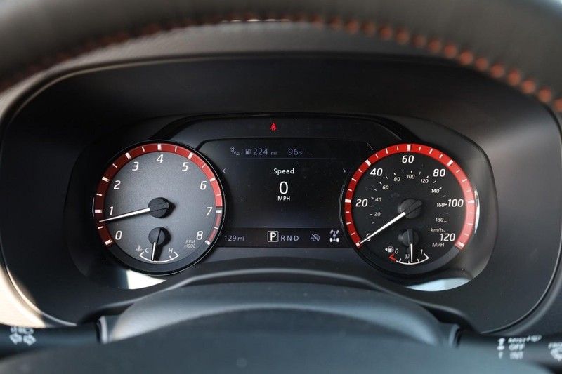 Nissan Frontier Vehicle Image 10