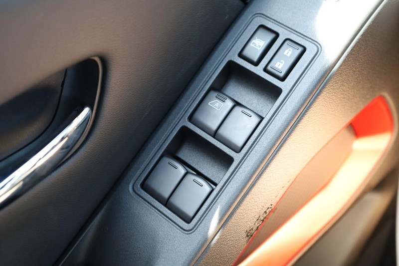 Nissan Frontier Vehicle Image 18