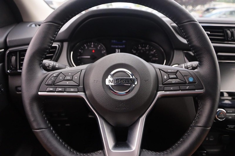 Nissan Rogue Sport Vehicle Image 10