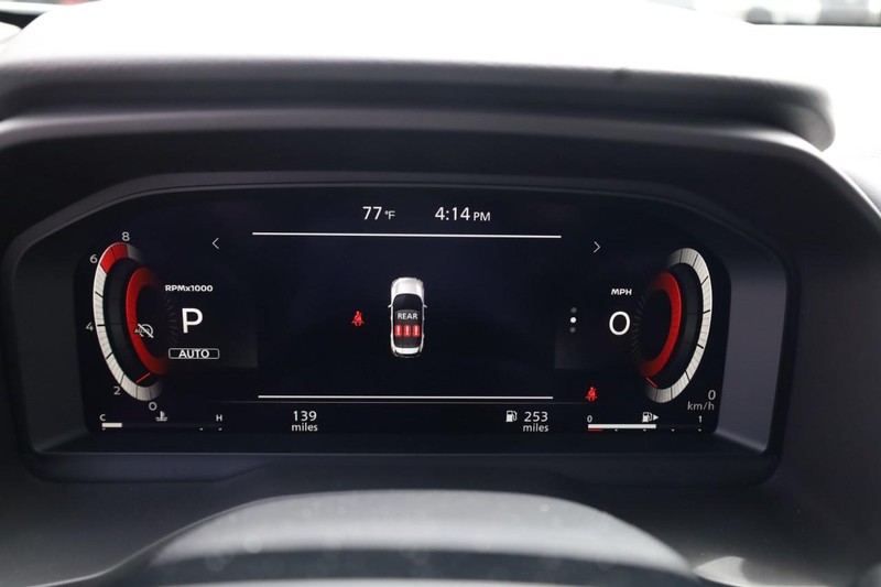 Nissan Rogue Vehicle Image 18