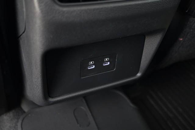 Nissan Rogue Vehicle Image 22