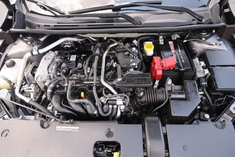 Nissan Sentra Vehicle Image 27