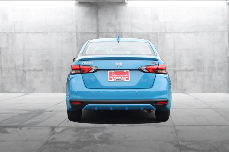 Nissan Versa Vehicle Image 06