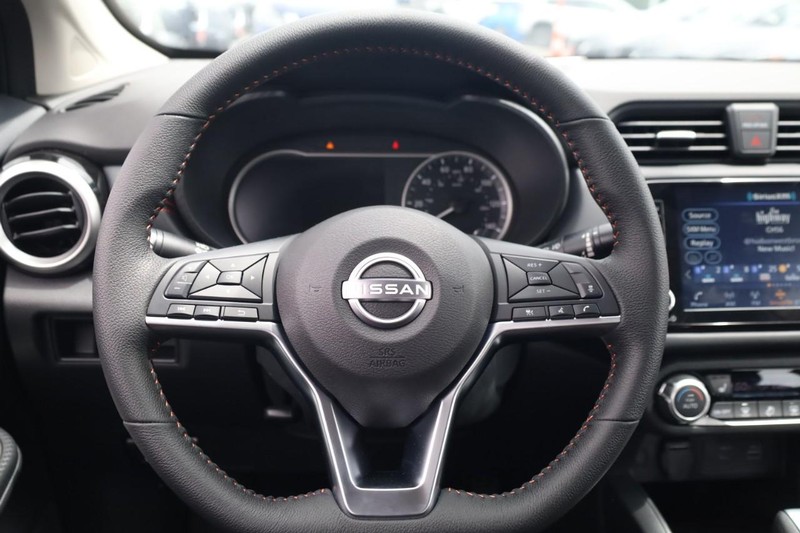 Nissan Versa Vehicle Image 10