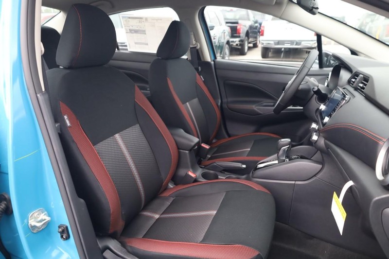 Nissan Versa Vehicle Image 25