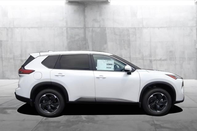 Nissan Rogue Vehicle Image 05