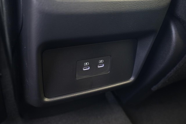 Nissan Rogue Vehicle Image 21