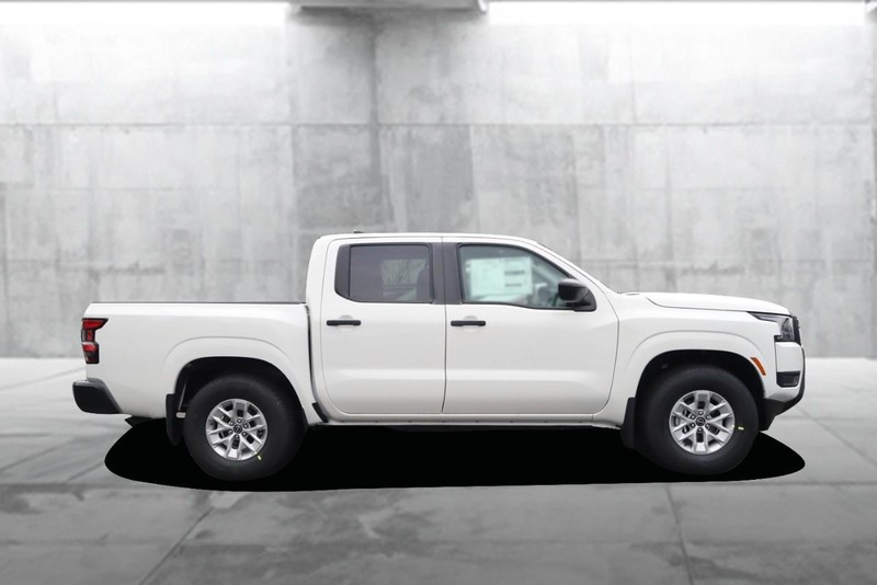 Nissan Frontier Vehicle Image 05