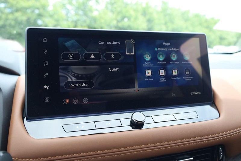 Nissan Rogue Vehicle Image 12