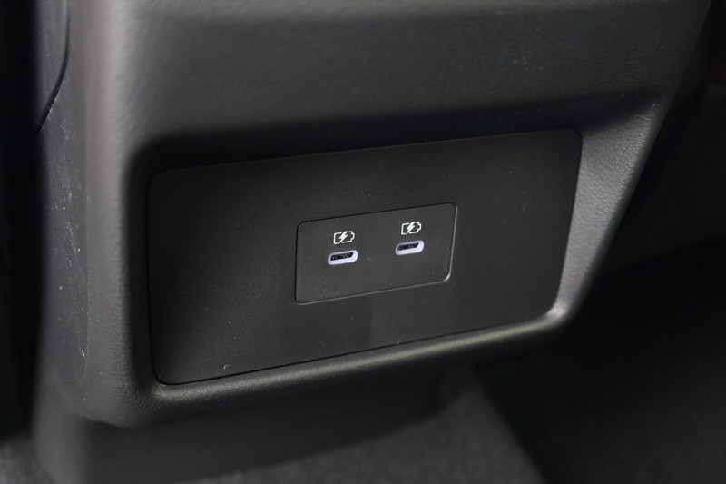 Nissan Rogue Vehicle Image 23