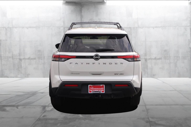 Nissan Pathfinder Vehicle Image 06
