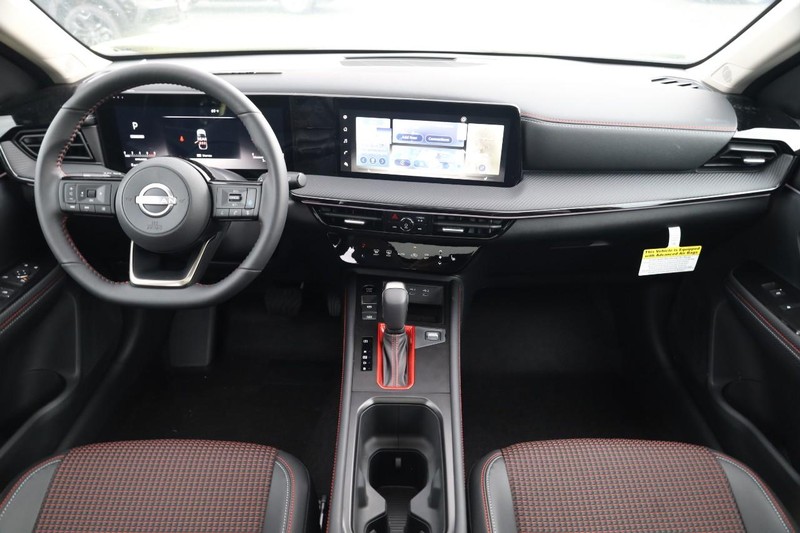 Nissan Kicks Vehicle Image 25