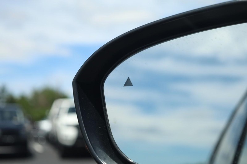Nissan Rogue Vehicle Image 19