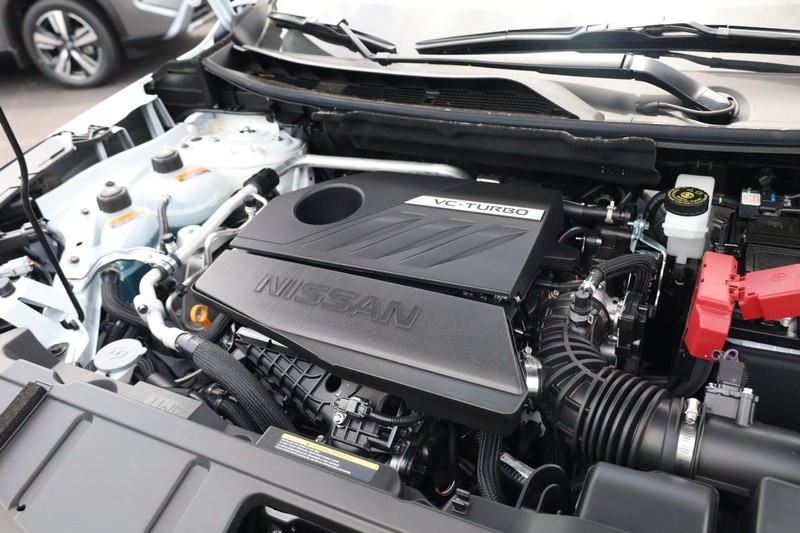 Nissan Rogue Vehicle Image 27