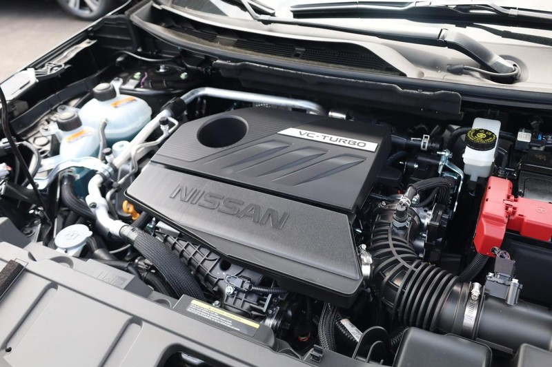 Nissan Rogue Vehicle Image 26