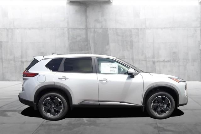 Nissan Rogue Vehicle Image 05