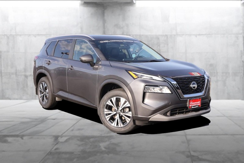 Nissan Rogue Vehicle Image 02