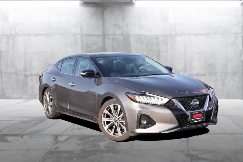 Nissan Maxima Vehicle Image 02