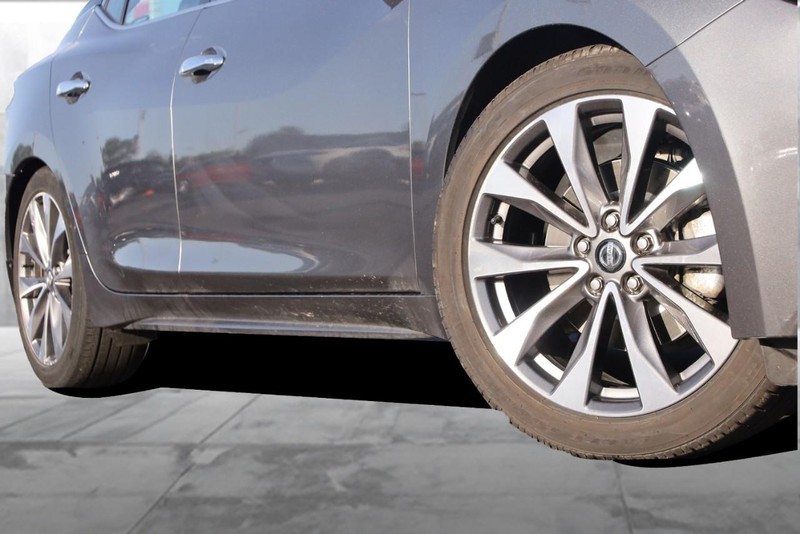 Nissan Maxima Vehicle Image 03