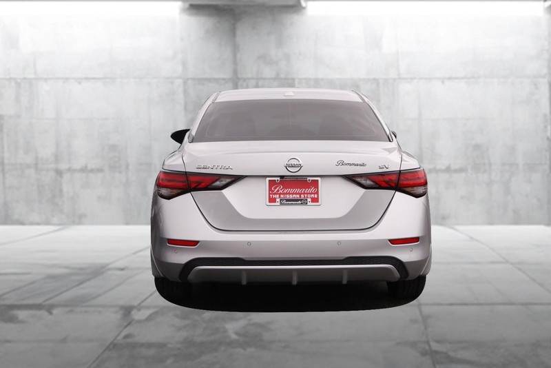 Nissan Sentra Vehicle Image 06