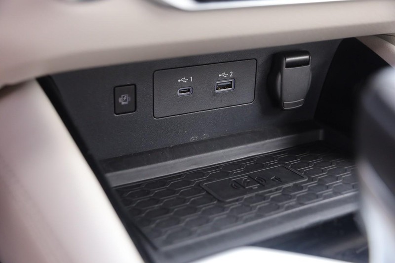 Nissan Altima Vehicle Image 19