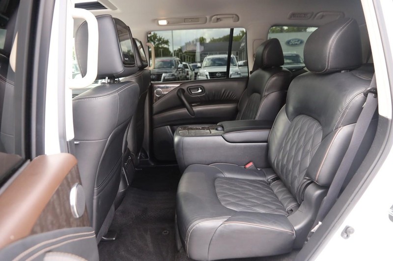 Nissan Armada Vehicle Image 11