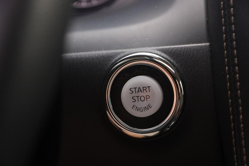 Nissan Armada Vehicle Image 17