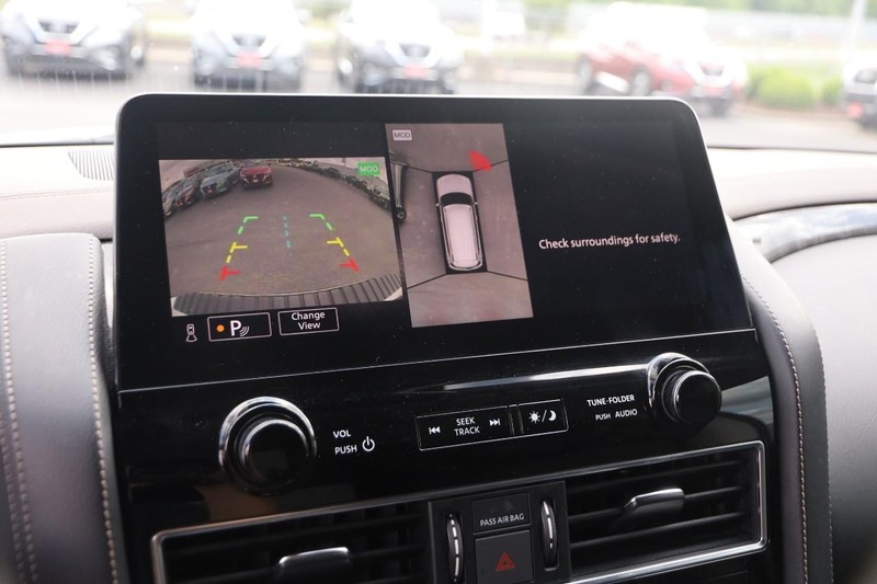 Nissan Armada Vehicle Image 19