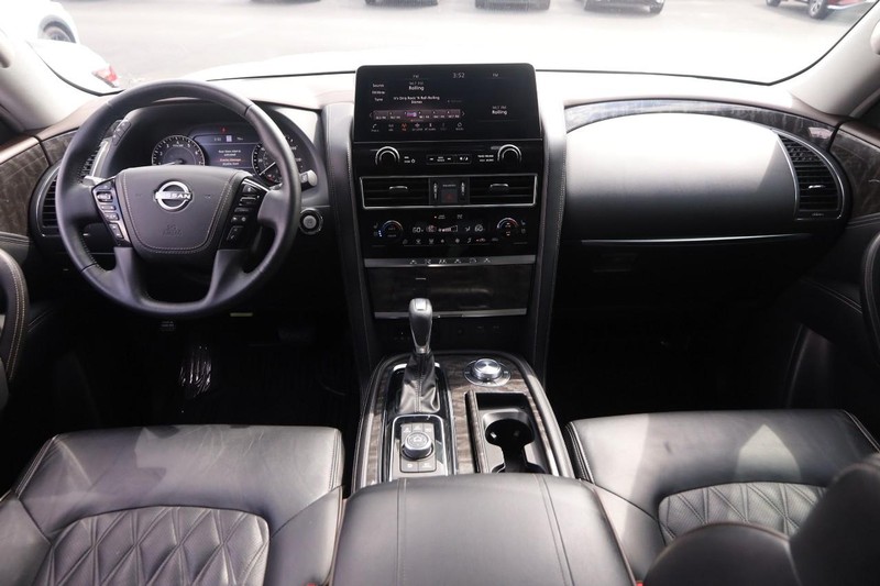 Nissan Armada Vehicle Image 24