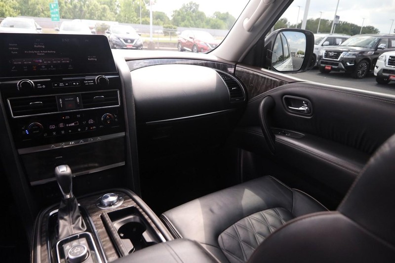 Nissan Armada Vehicle Image 28