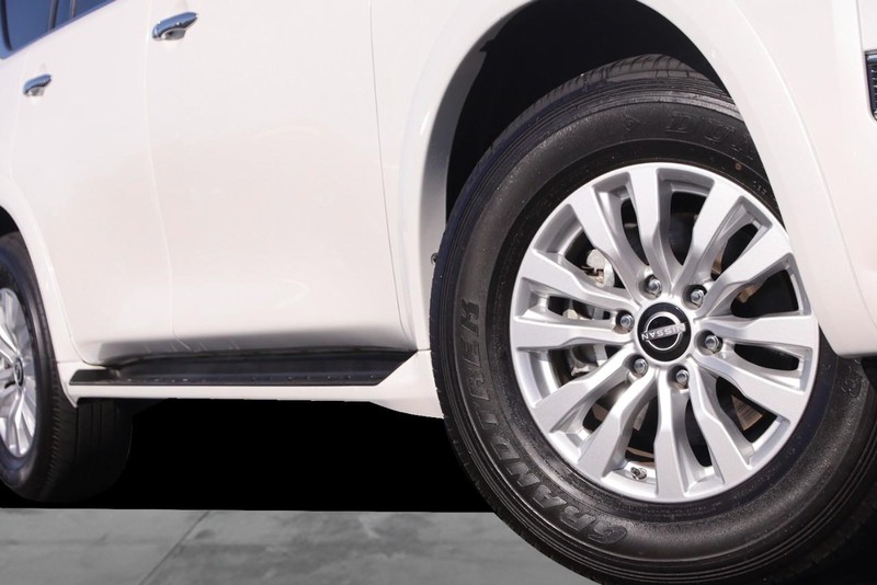 Nissan Armada Vehicle Image 03