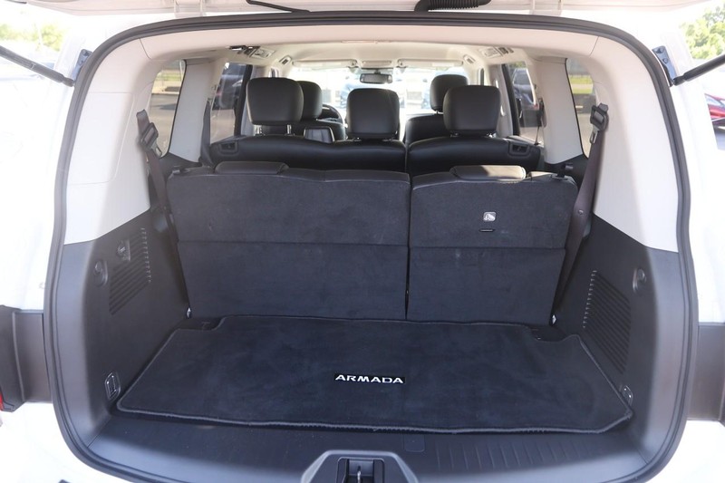 Nissan Armada Vehicle Image 07