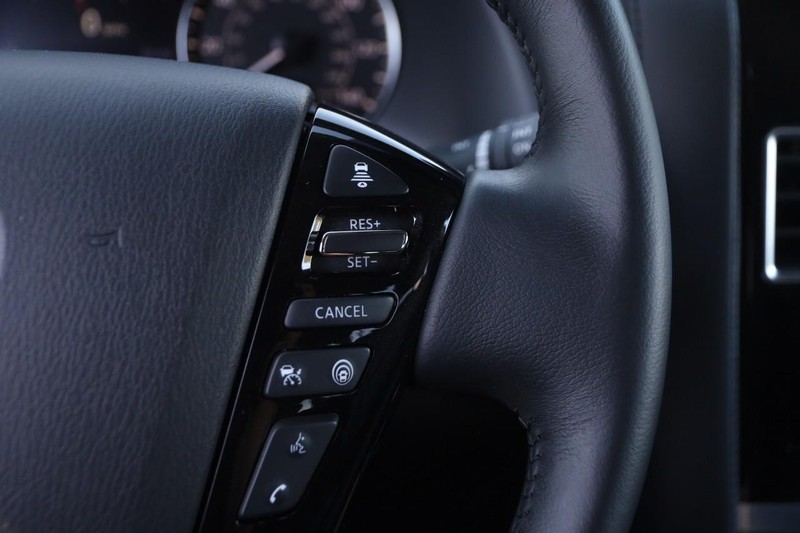 Nissan Armada Vehicle Image 13