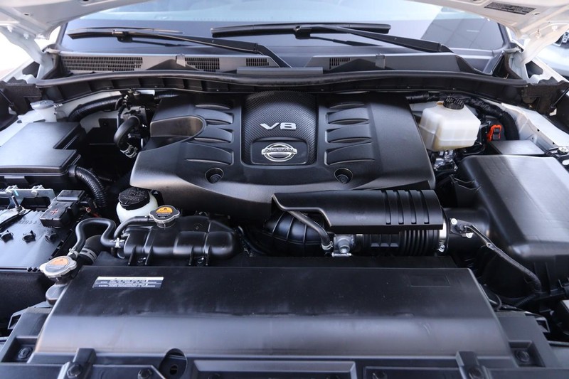 Nissan Armada Vehicle Image 26