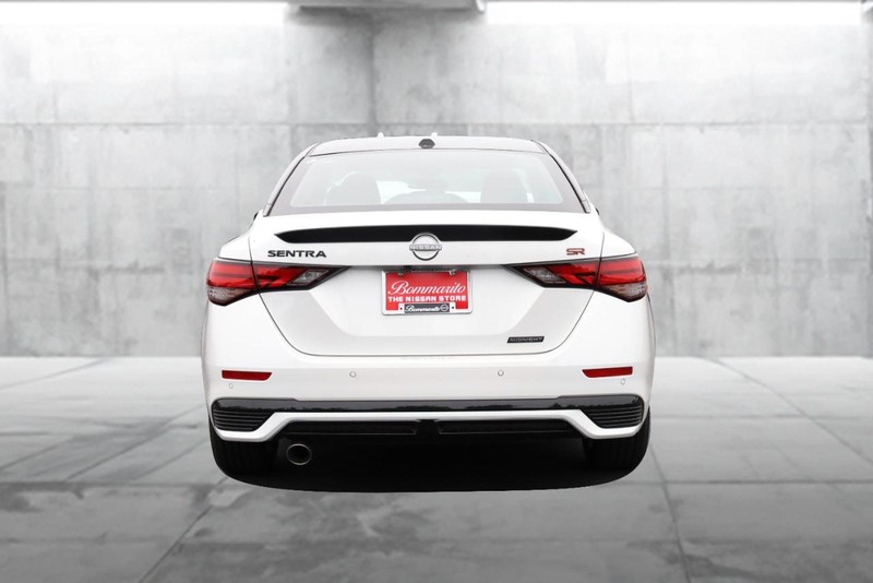 Nissan Sentra Vehicle Image 06