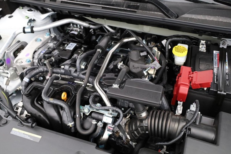 Nissan Sentra Vehicle Image 25