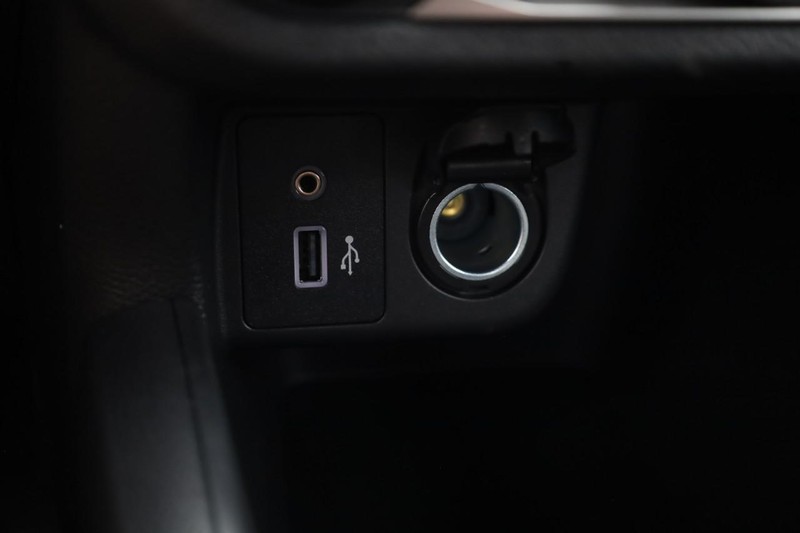 Nissan Versa Vehicle Image 21