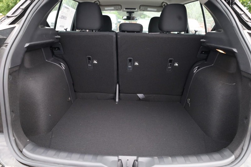 Nissan Kicks Play Vehicle Image 06