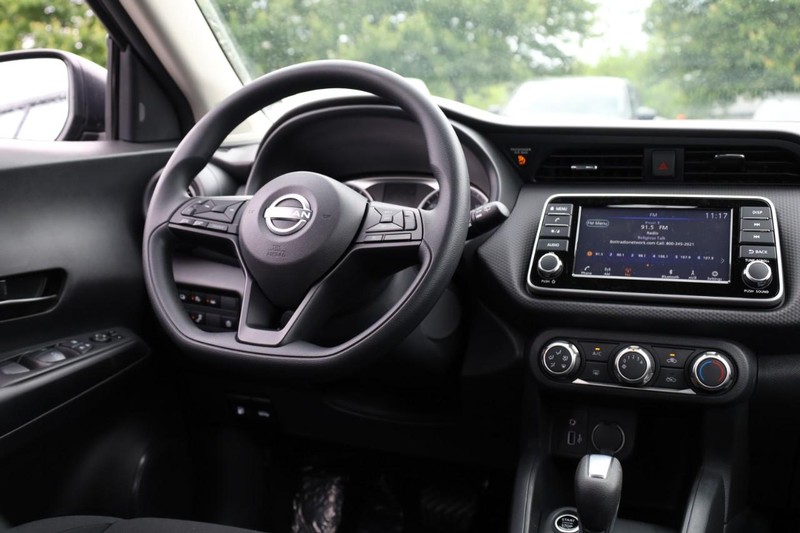 Nissan Kicks Play Vehicle Image 21