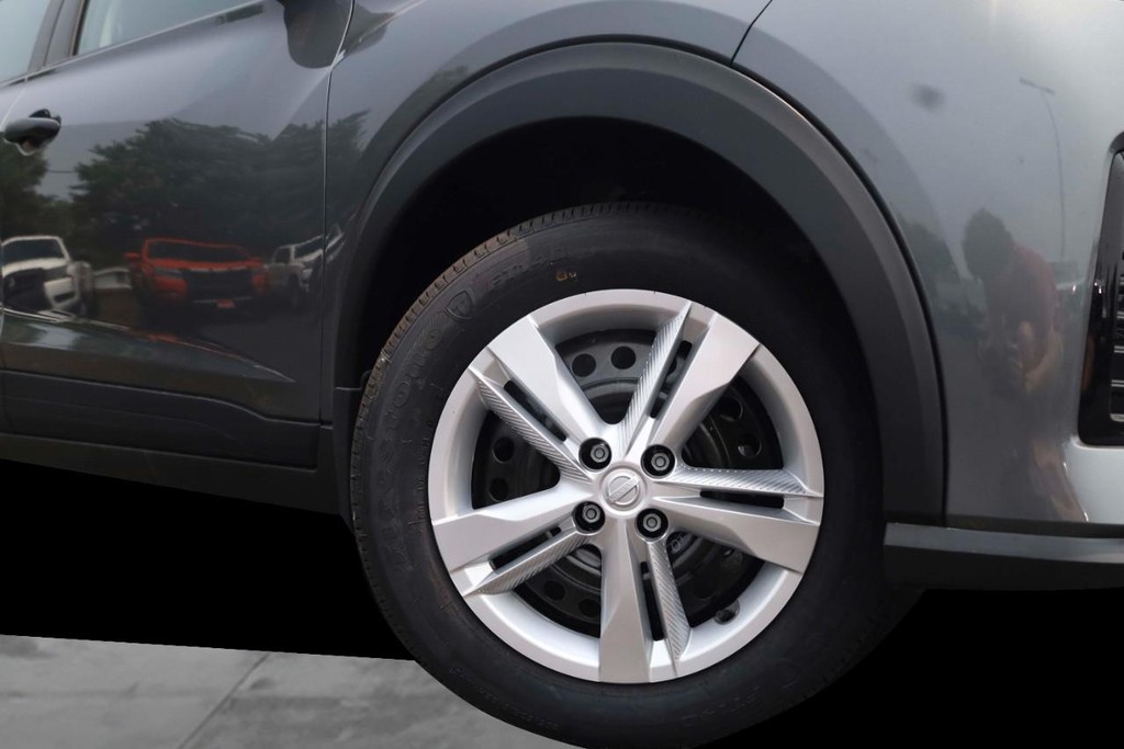 Nissan Kicks Play Vehicle Image 03