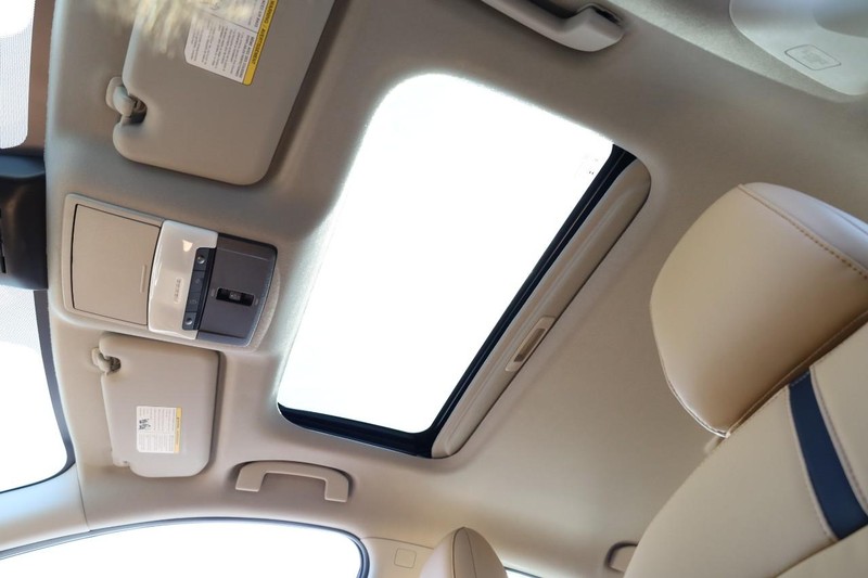Nissan Sentra Vehicle Image 08
