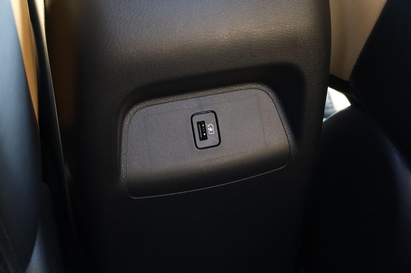 Nissan Sentra Vehicle Image 22