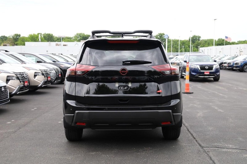 Nissan Rogue Vehicle Image 05
