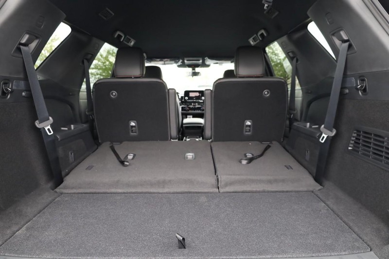 Nissan Pathfinder Vehicle Image 06