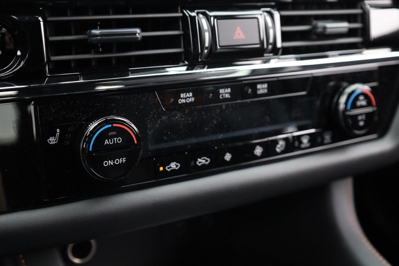 Nissan Pathfinder Vehicle Image 22