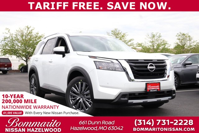 2025 Nissan Pathfinder SL at Frazier Automotive in Hazelwood MO