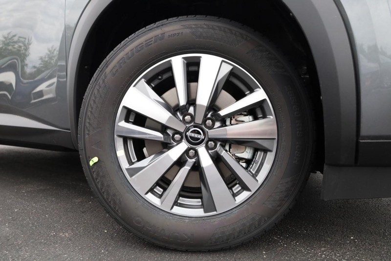 Nissan Pathfinder Vehicle Image 02